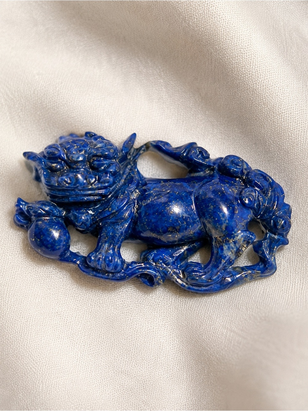 🇨🇳 Hand-Carved Lapis Lazuli Chinese Pixiu Talisman